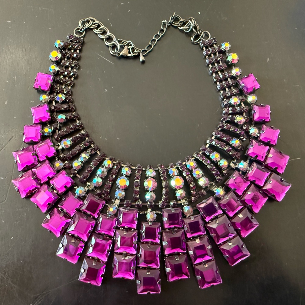 Statement Fuchsia Rhinestone Necklace – Vintage Glam